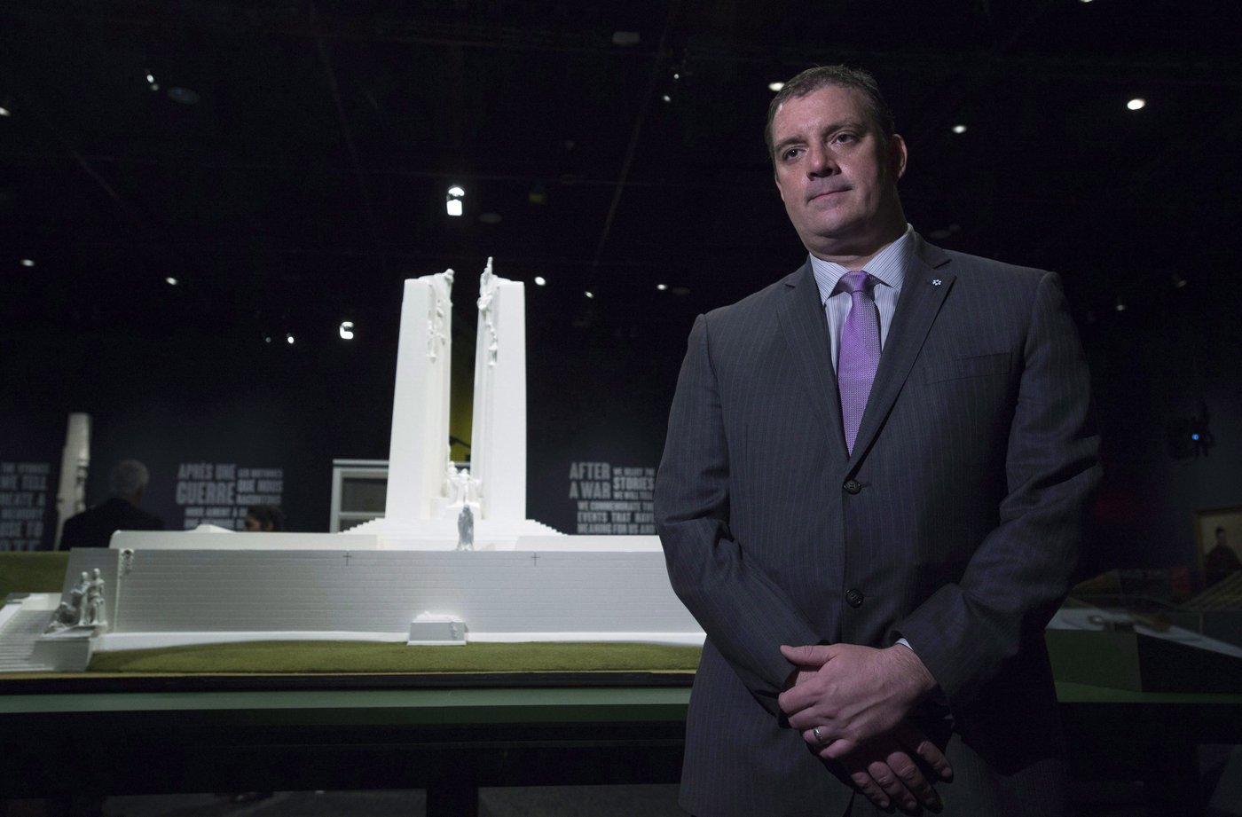 Canadian War Museum's chief historian, Tim Cook, dies | iNFOnews.ca