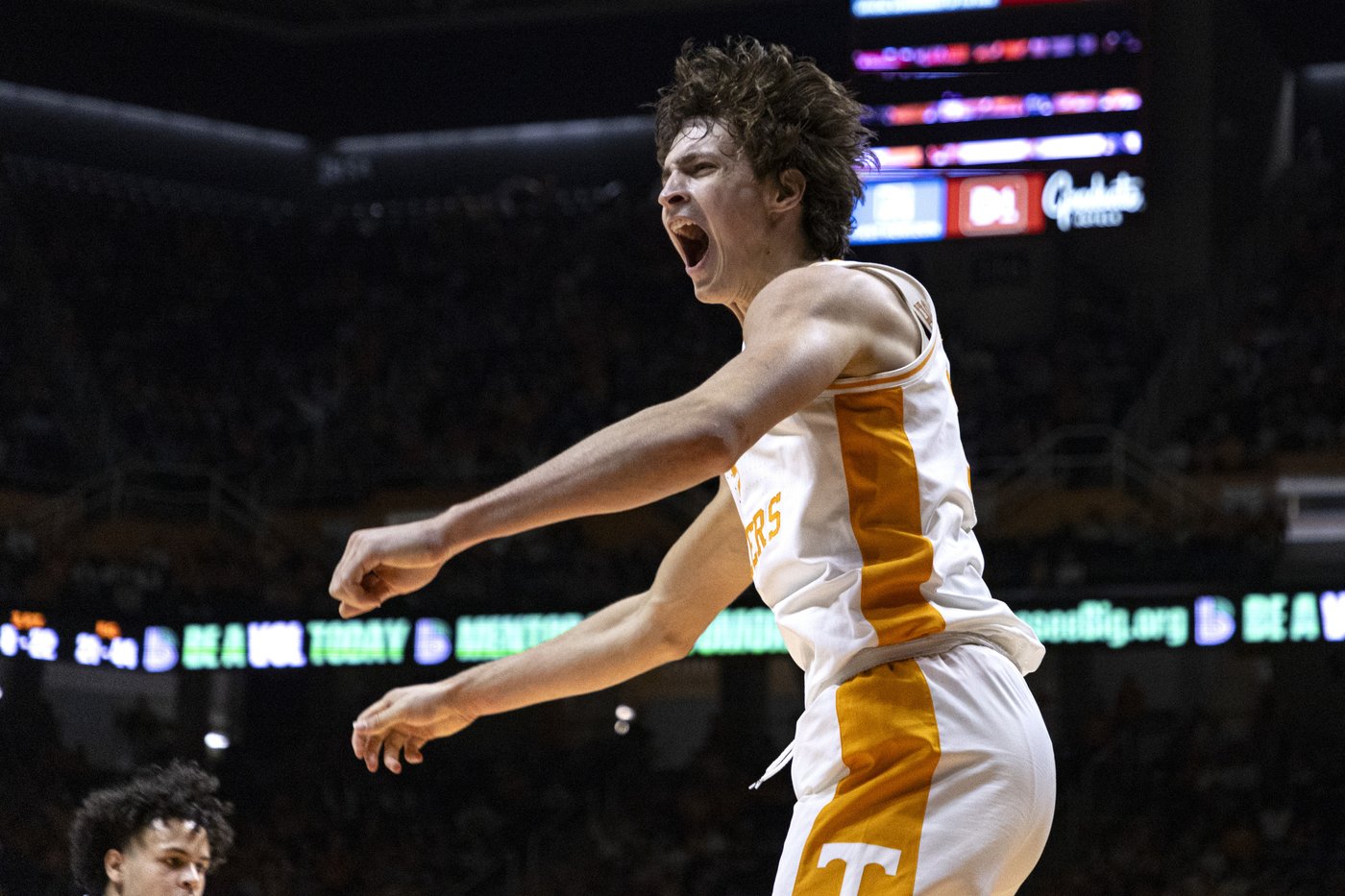 Lanier and Zeigler lead No. 1 Tennessee past upset-minded Middle Tennessee 82-64 | iNFOnews.ca Lanier and Zeigler lead No. 1 Tennessee past upset-minded Middle Tennessee 82-64 | iNFOnews.ca