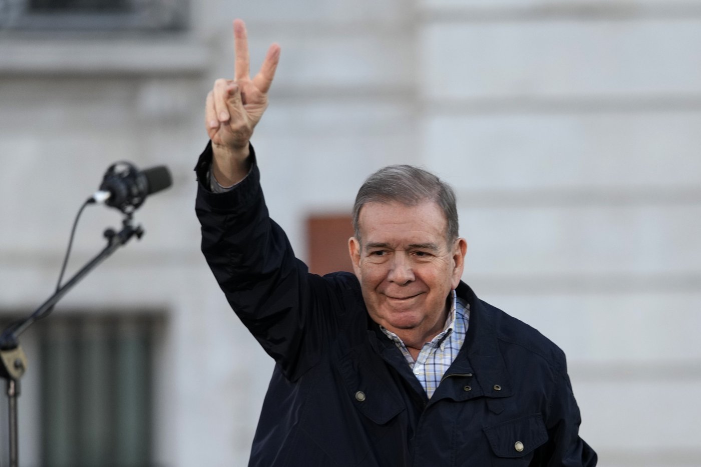 US recognizes Venezuela's opposition candidate as president-elect months after the disputed election | iNFOnews.ca