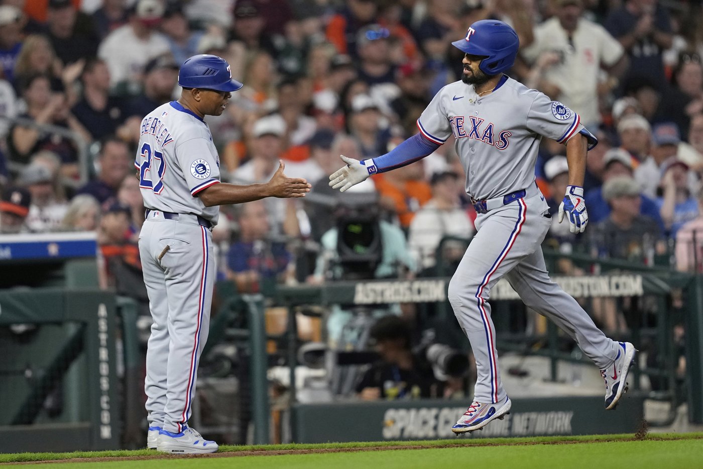 Semien's 250th career homer highlights Rangers' 5-1 victory over AL West-leading Astros | iNFOnews.ca