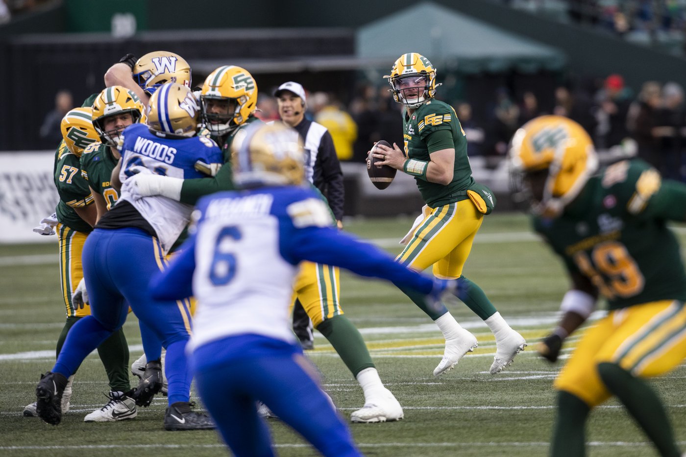 Elks keep playoff hopes alive with 25-20 win over Blue Bombers | iNFOnews.ca