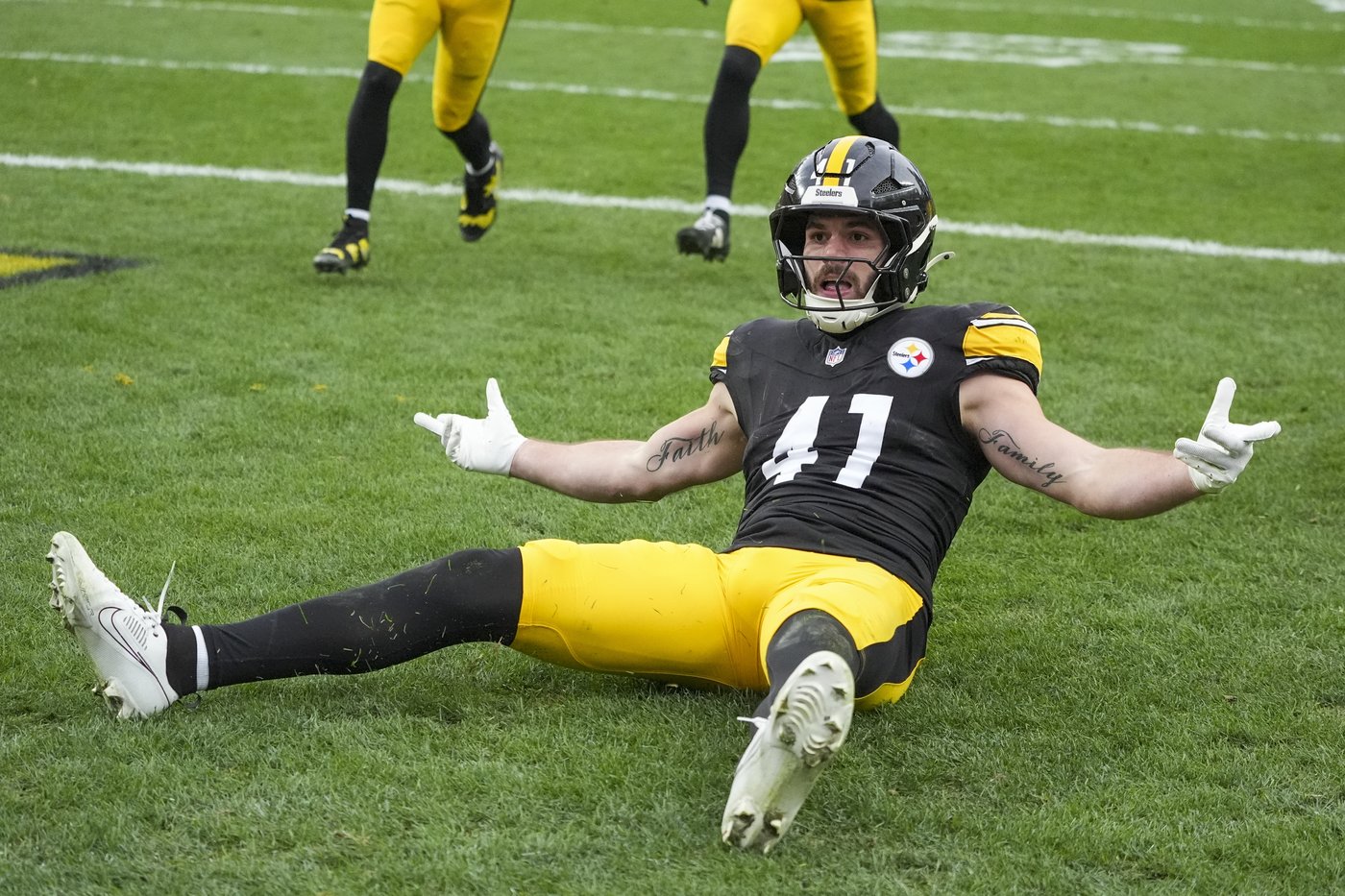 First-place Pittsburgh Steelers are exceeding everyone's expectations - except their own | iNFOnews.ca