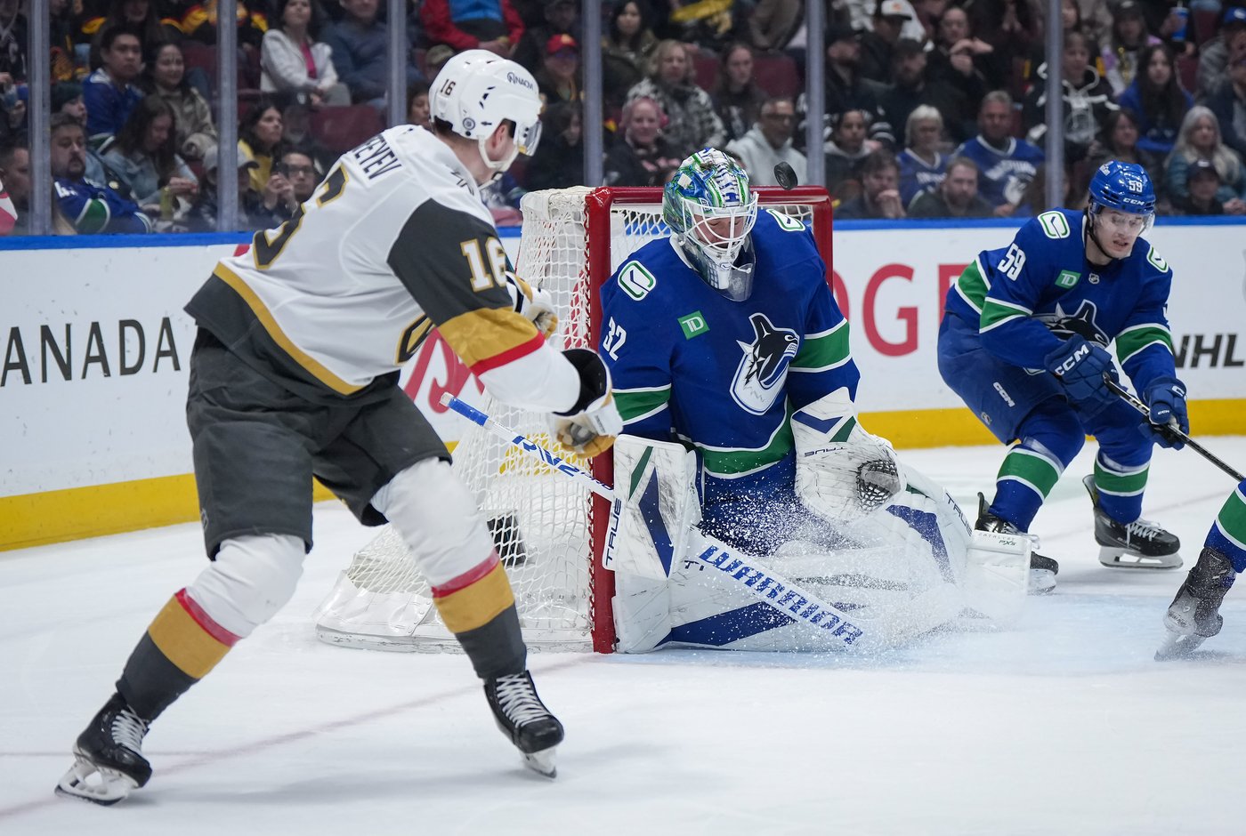 Golden Knights beat Canucks 4-1 in final regular season game for both teams | iNFOnews.ca Golden Knights beat Canucks 4-1 in final regular season game for both teams | iNFOnews.ca