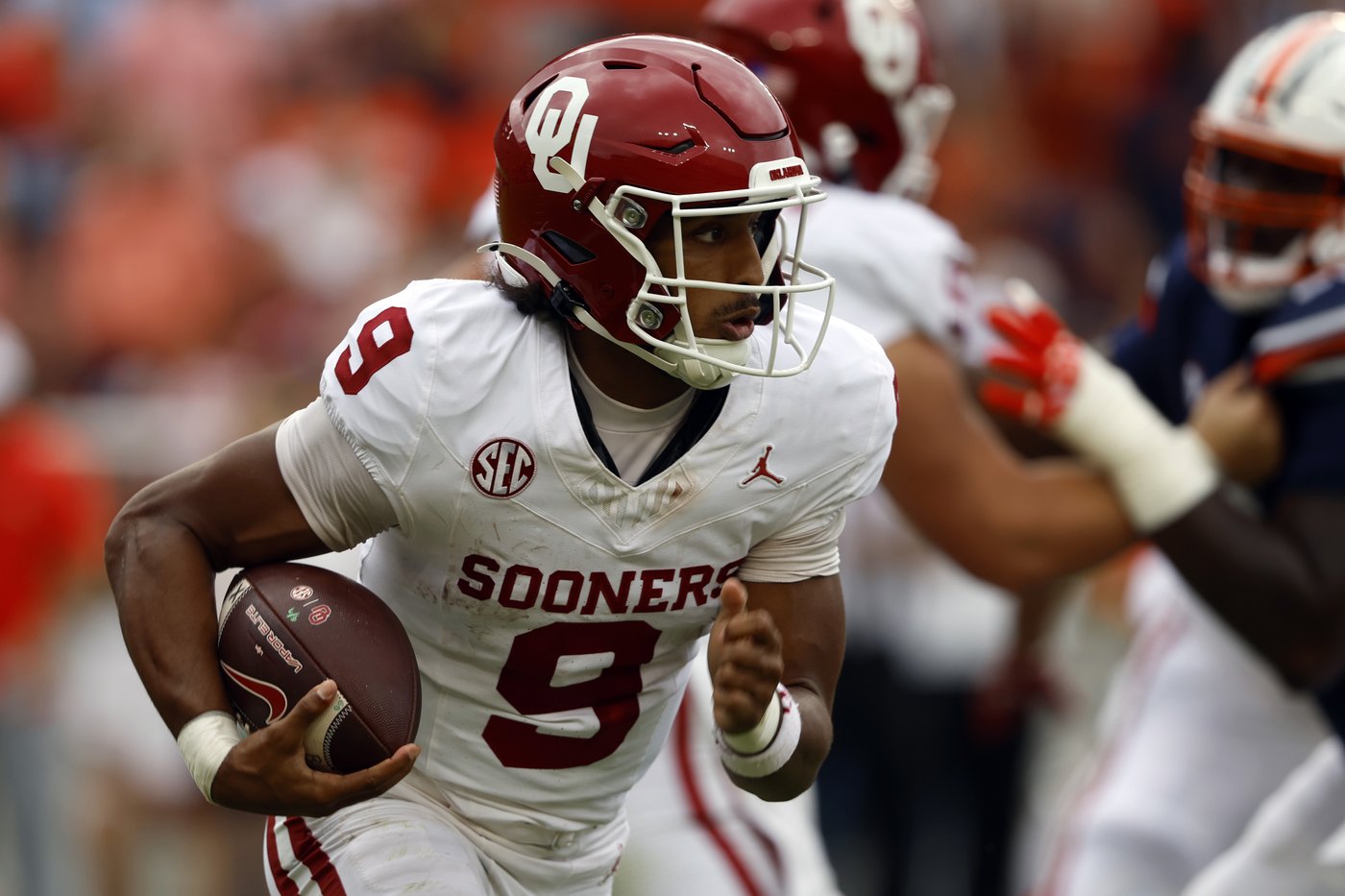No. 21 Oklahoma rallies late, stuns Auburn for first-ever Southeastern Conference win | iNFOnews.ca No. 21 Oklahoma rallies late, stuns Auburn for first-ever Southeastern Conference win | iNFOnews.ca