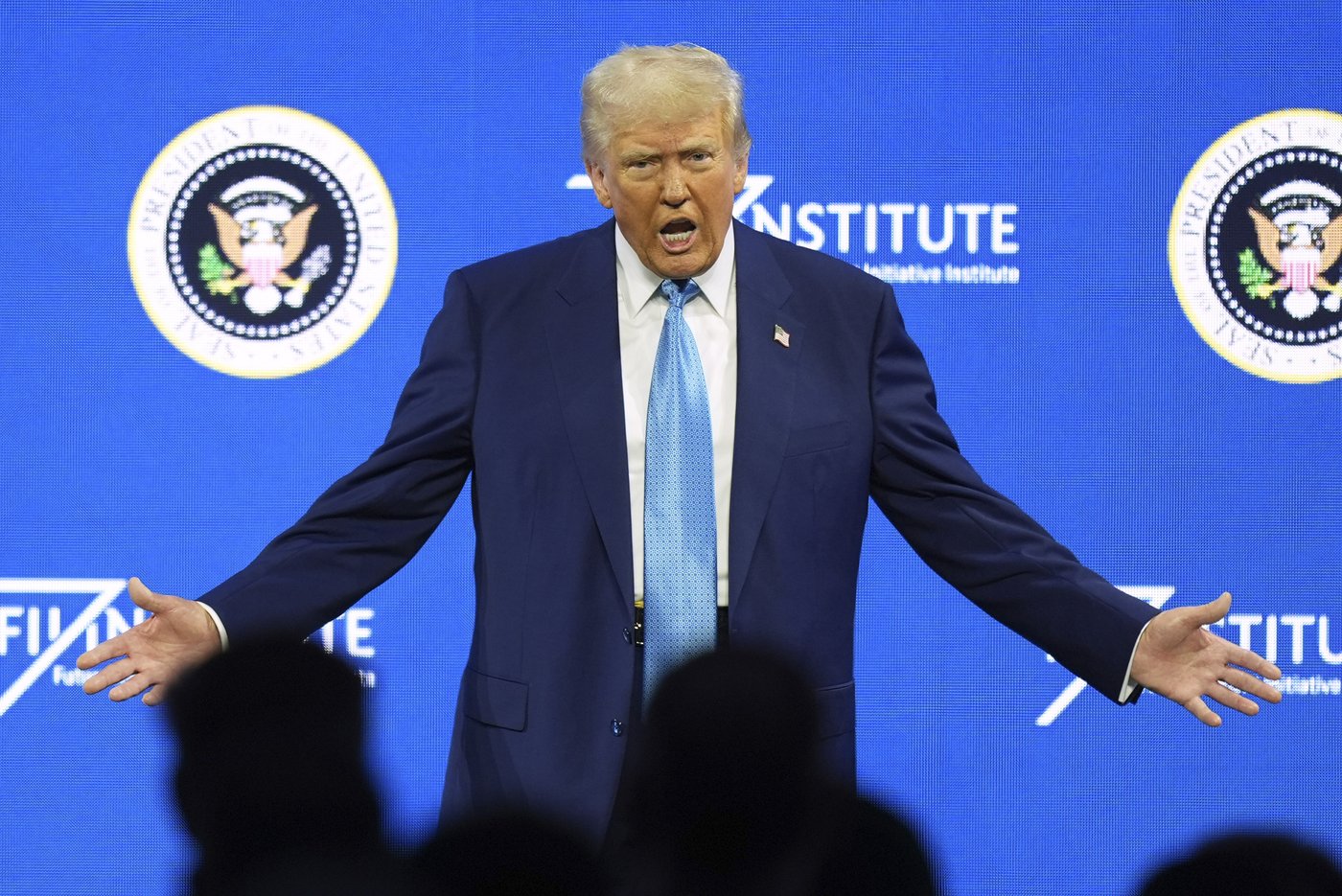 Trump warns Zelenskyy to quickly negotiate war's end with Russia or risk not having a nation to lead | iNFOnews.ca
