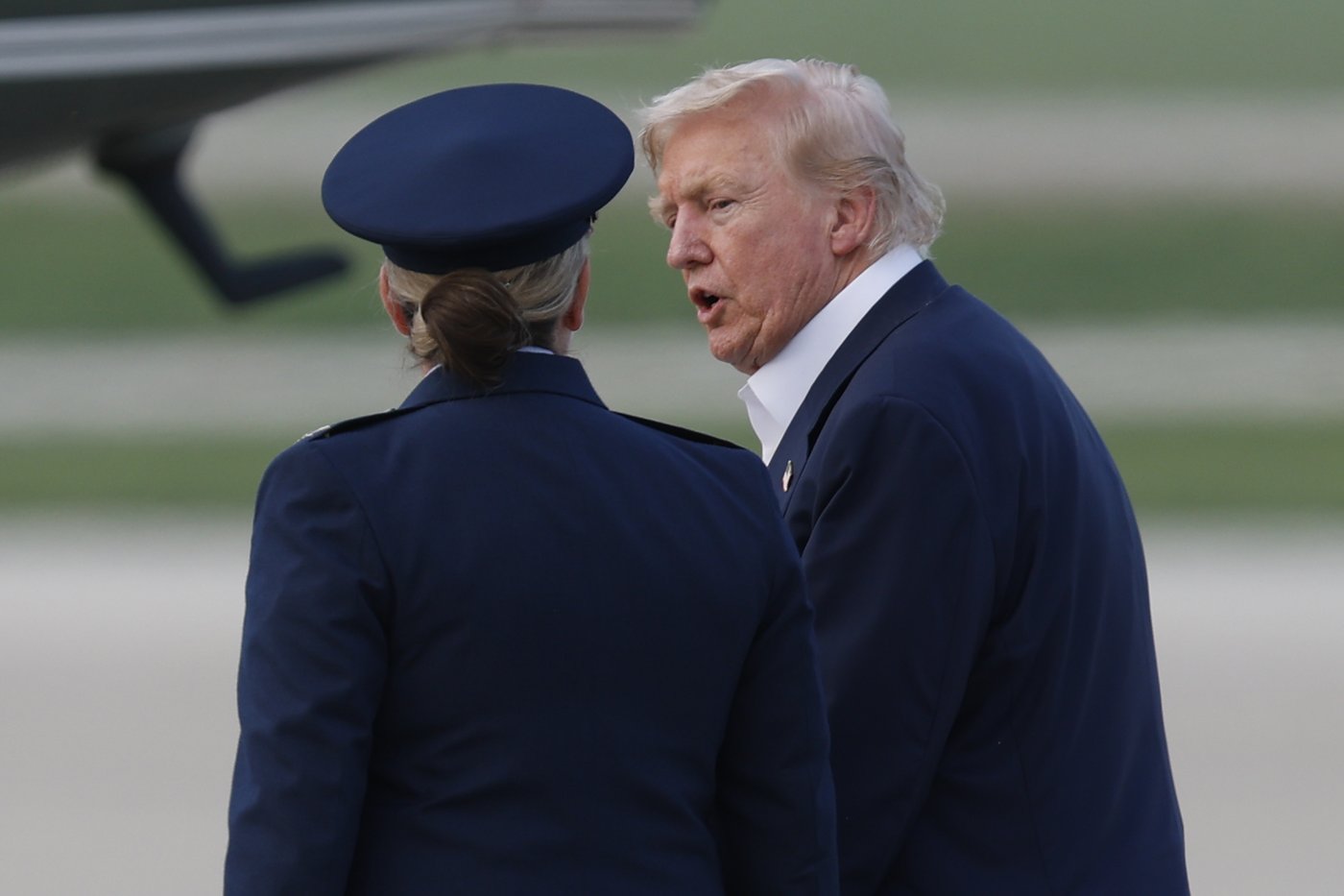 Trump, in another break from the norm, interviews 4-star general candidates | iNFOnews.ca