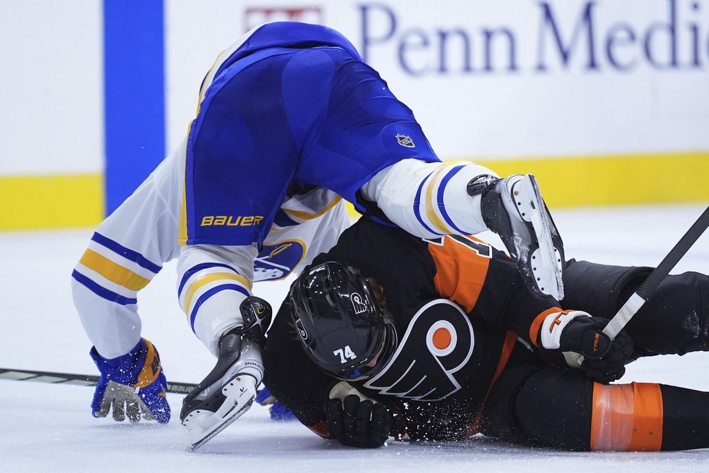 Travis Konecny scores twice to lift the Flyers over the Sabres 5-2 | iNFOnews.ca