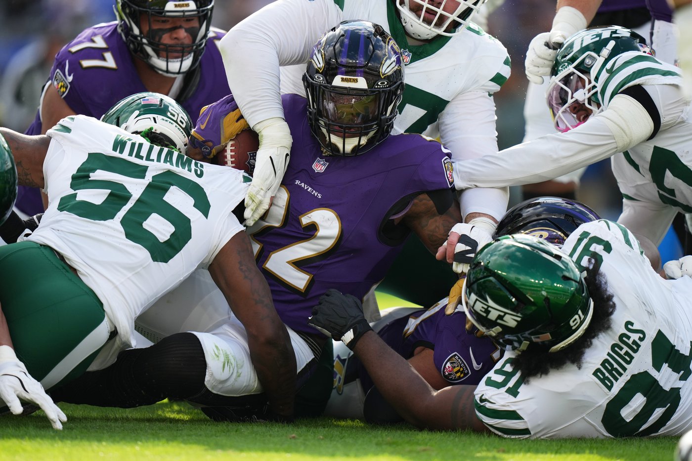 Jets' Aaron Glenn says he and owner Woody Johnson on same page for building foundation in 2-9 season | iNFOnews.ca Jets' Aaron Glenn says he and owner Woody Johnson on same page for building foundation in 2-9 season | iNFOnews.ca