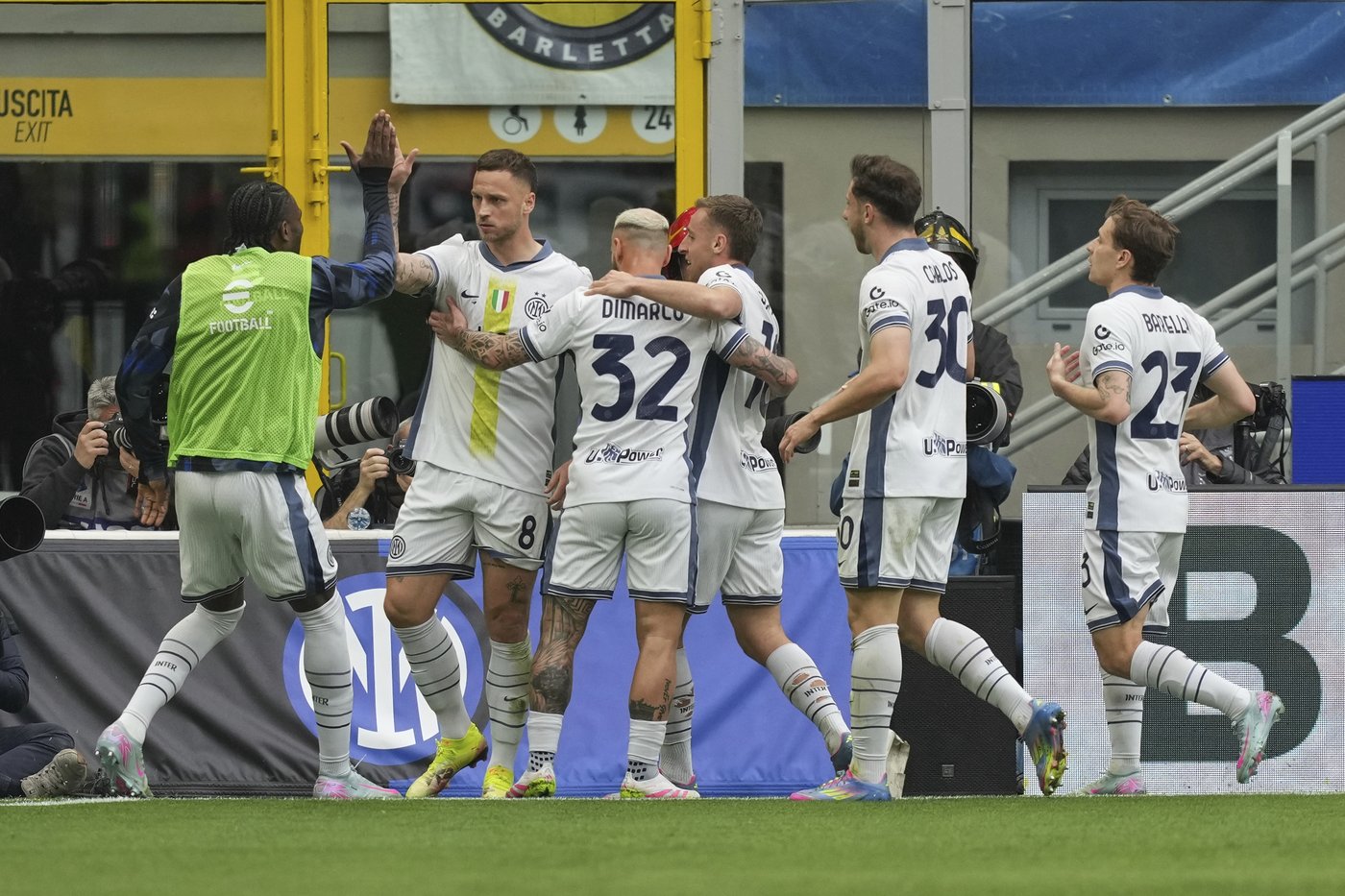 Arnautovic bags a goal and an assist as Inter warms up for Bayern by beating Cagliari 3-1 | iNFOnews.ca Arnautovic bags a goal and an assist as Inter warms up for Bayern by beating Cagliari 3-1 | iNFOnews.ca