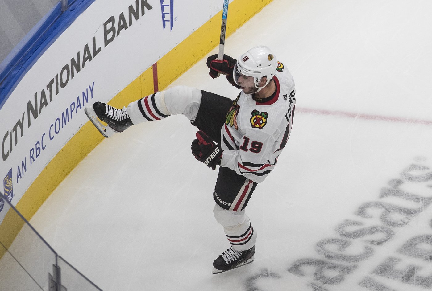 Three-time Cup champion Jonathan Toews returning to NHL with hometown Winnipeg Jets | iNFOnews.ca