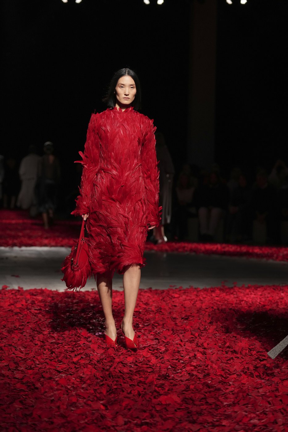 Ferragamo pops red with a Milan collection inspired by the world of dance | iNFOnews.ca