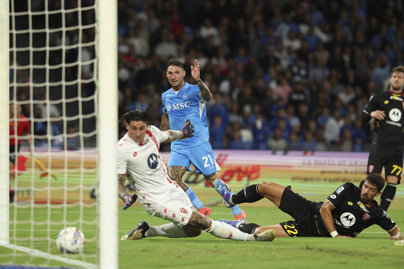 Homegrown hero Pisilli helps Roma beat Venezia but the team's troubles aren't over yet | iNFOnews.ca