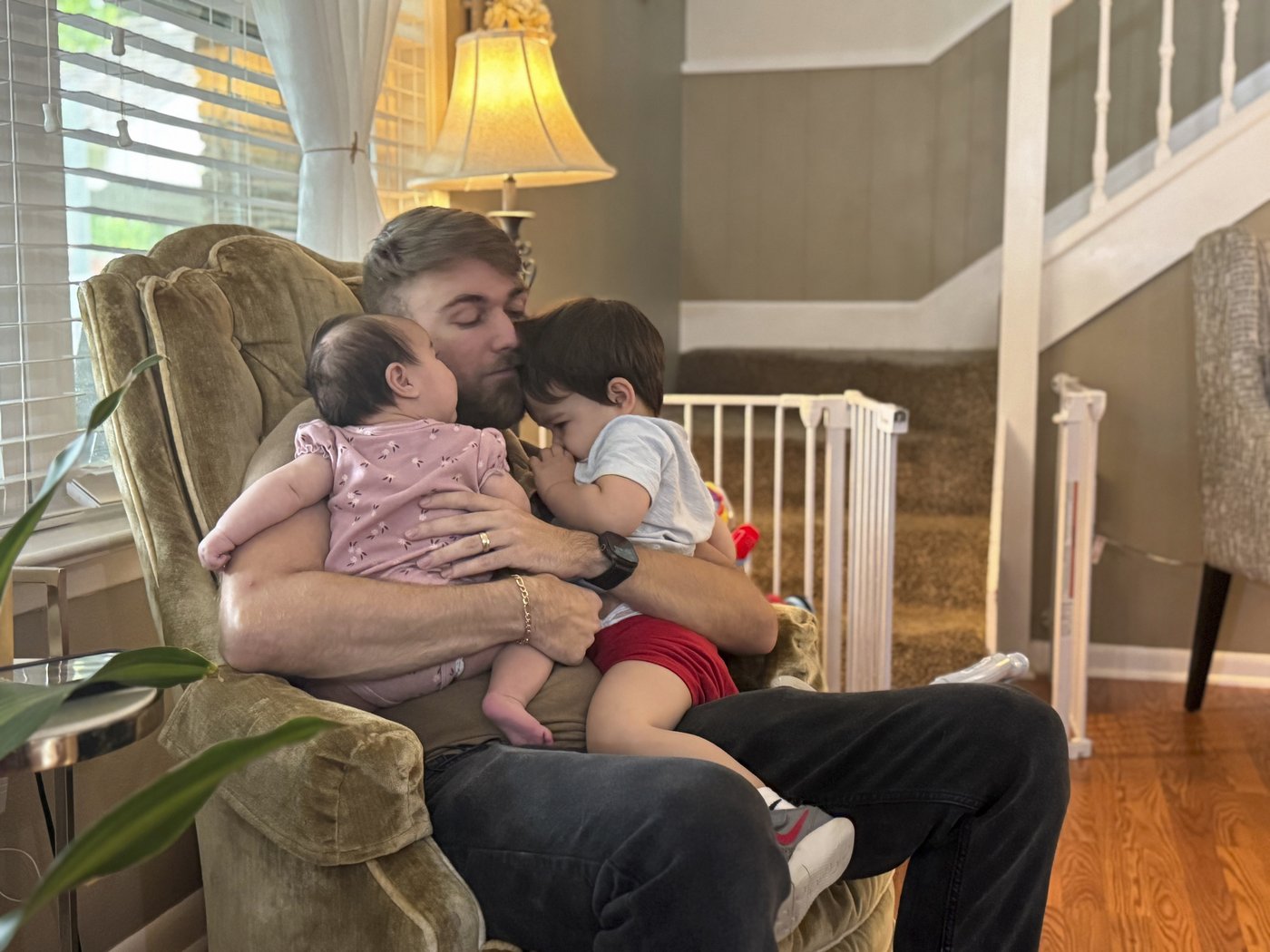 ICE detains Marine Corps veteran's wife who was still breastfeeding their baby | iNFOnews.ca ICE detains Marine Corps veteran's wife who was still breastfeeding their baby | iNFOnews.ca
