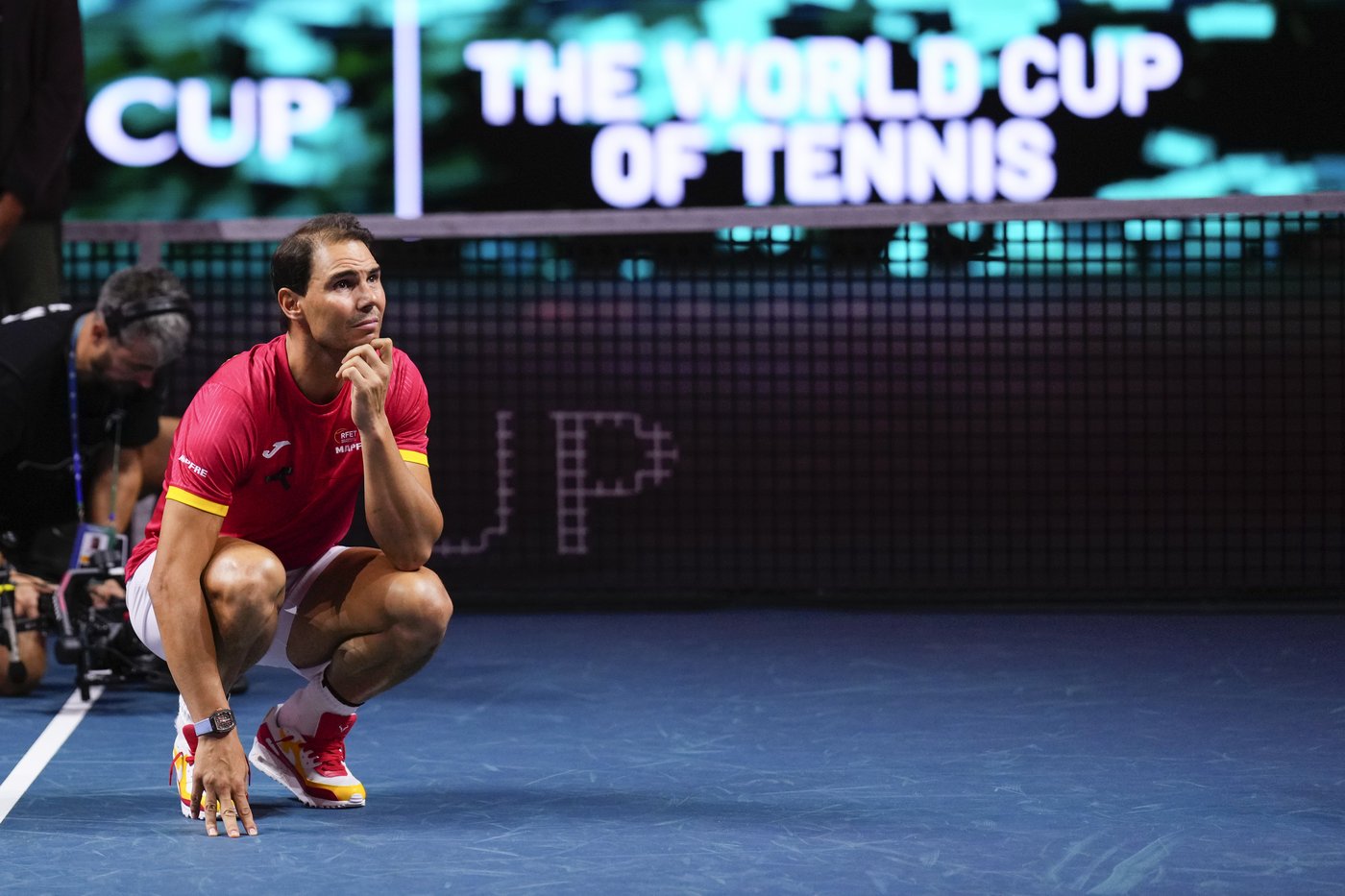 An emotional Rafael Nadal retires at the Davis Cup after he loses and Spain is eliminated | iNFOnews.ca An emotional Rafael Nadal retires at the Davis Cup after he loses and Spain is eliminated | iNFOnews.ca