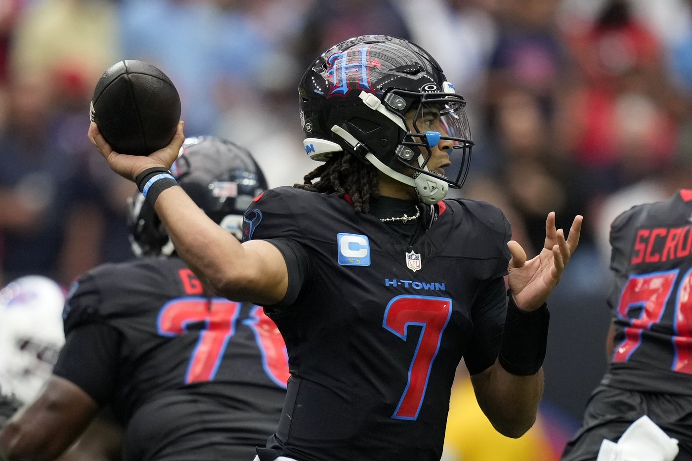 First test as a starter for Patriots rookie QB Drake Maye is difficult Texans defense | iNFOnews.ca