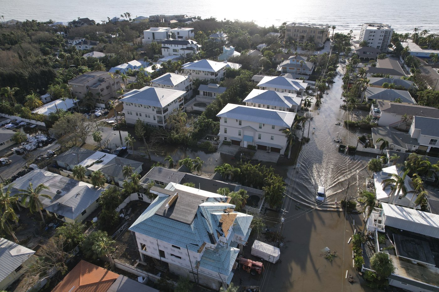 The Latest: Milton causes widespread power outages and several deaths in Florida | iNFOnews.ca The Latest: Milton causes widespread power outages and several deaths in Florida | iNFOnews.ca