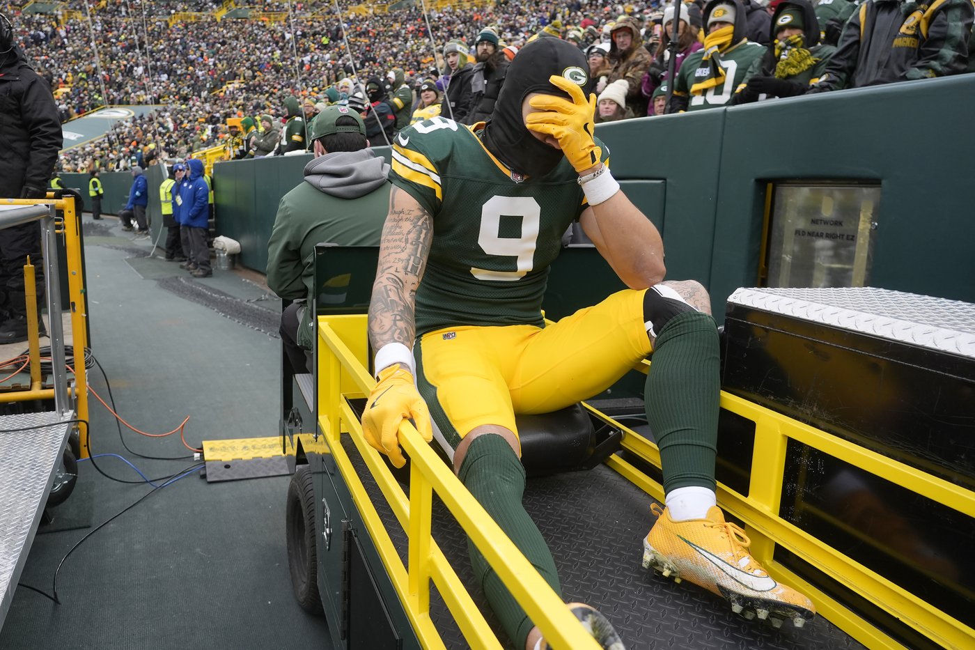 Love and Watson leave Packers' loss to Bears with injuries | iNFOnews.ca Love and Watson leave Packers' loss to Bears with injuries | iNFOnews.ca