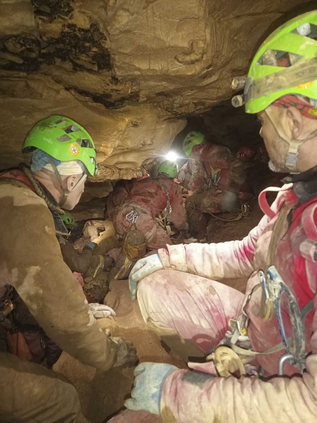 Rescuers in Italy working to free cave explorer trapped underground | iNFOnews.ca