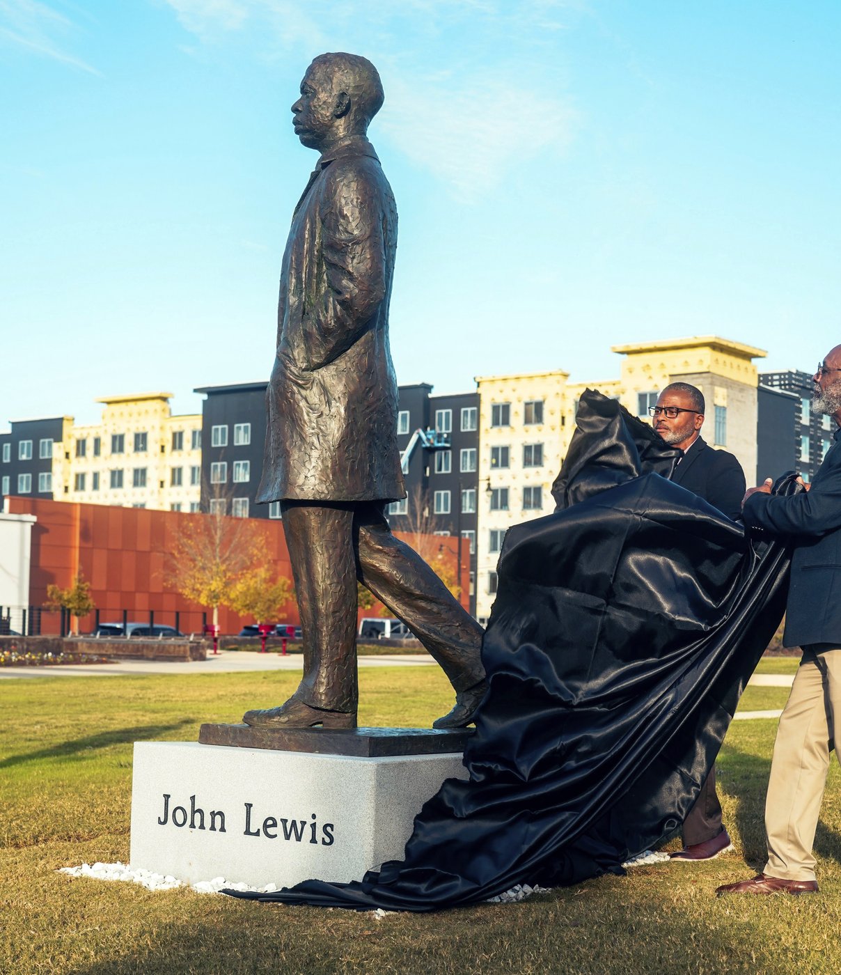 Statue of the late US Rep. John Lewis, a civil rights icon, is unveiled in his native Alabama | iNFOnews.ca Statue of the late US Rep. John Lewis, a civil rights icon, is unveiled in his native Alabama | iNFOnews.ca