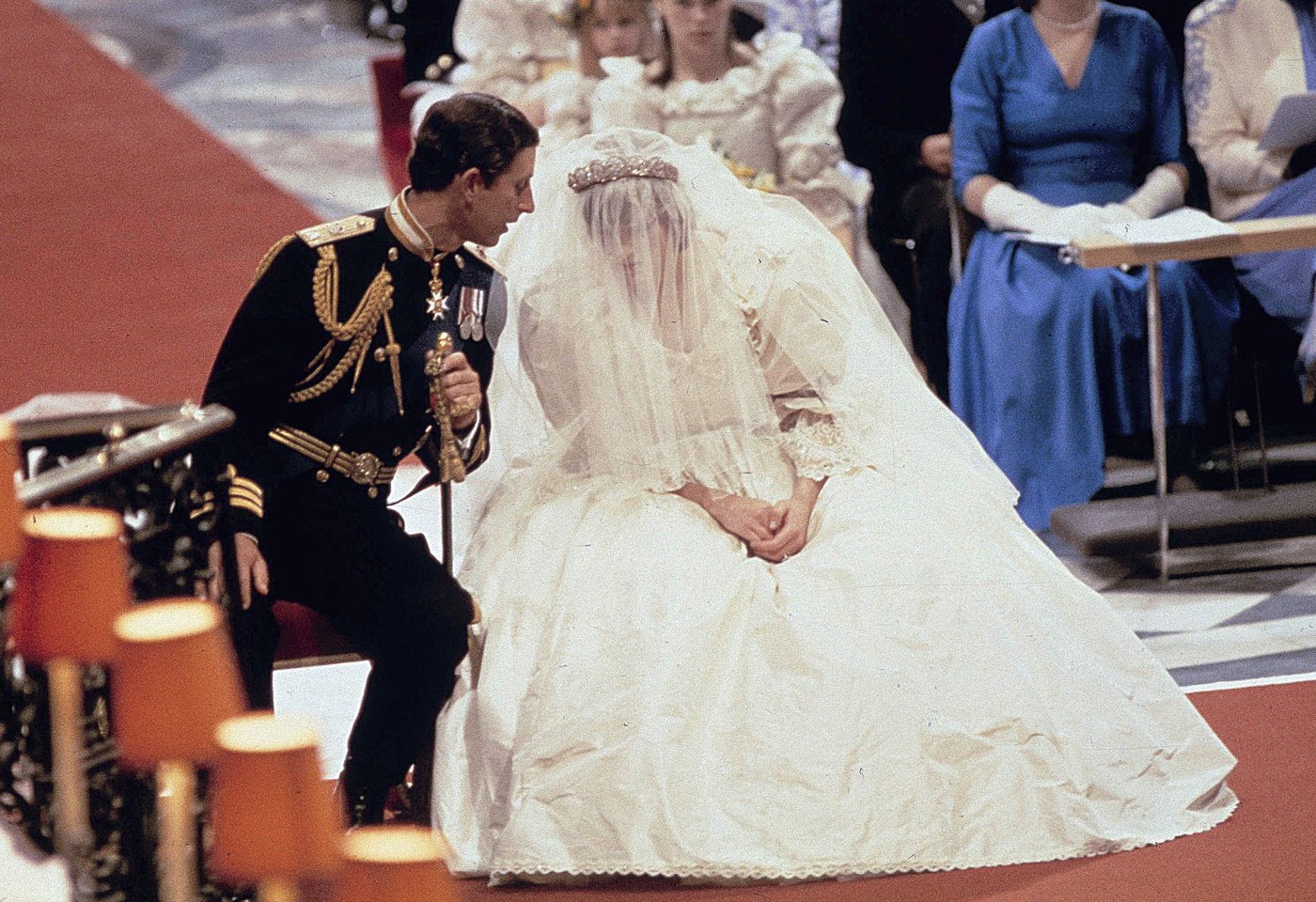 Designers of the late Princess Diana's wedding dress settle dispute over drawings of the gown | iNFOnews.ca