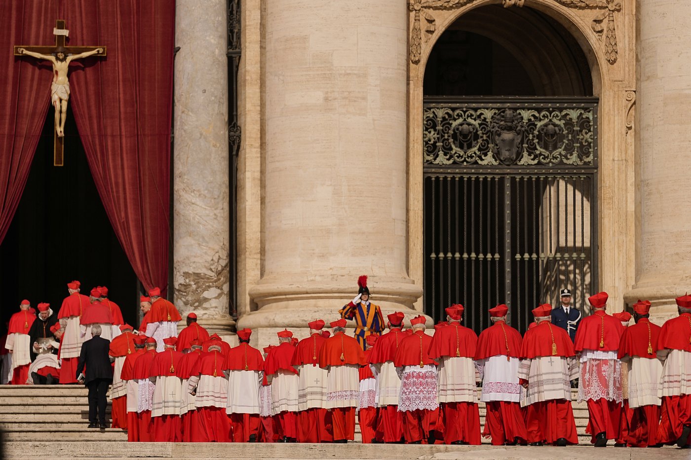 Who are the contenders to be pope? They include a street priest, a missionary and a Lutheran convert | iNFOnews.ca