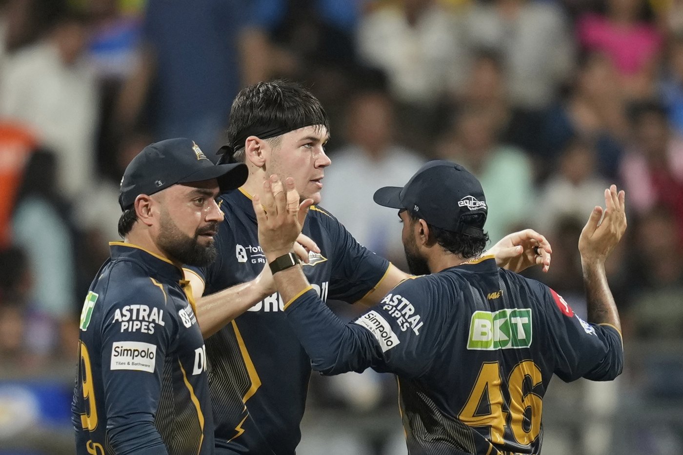 Gujarat moves to top of IPL and ends Mumbai's six-match winning streak | iNFOnews.ca Gujarat moves to top of IPL and ends Mumbai's six-match winning streak | iNFOnews.ca
