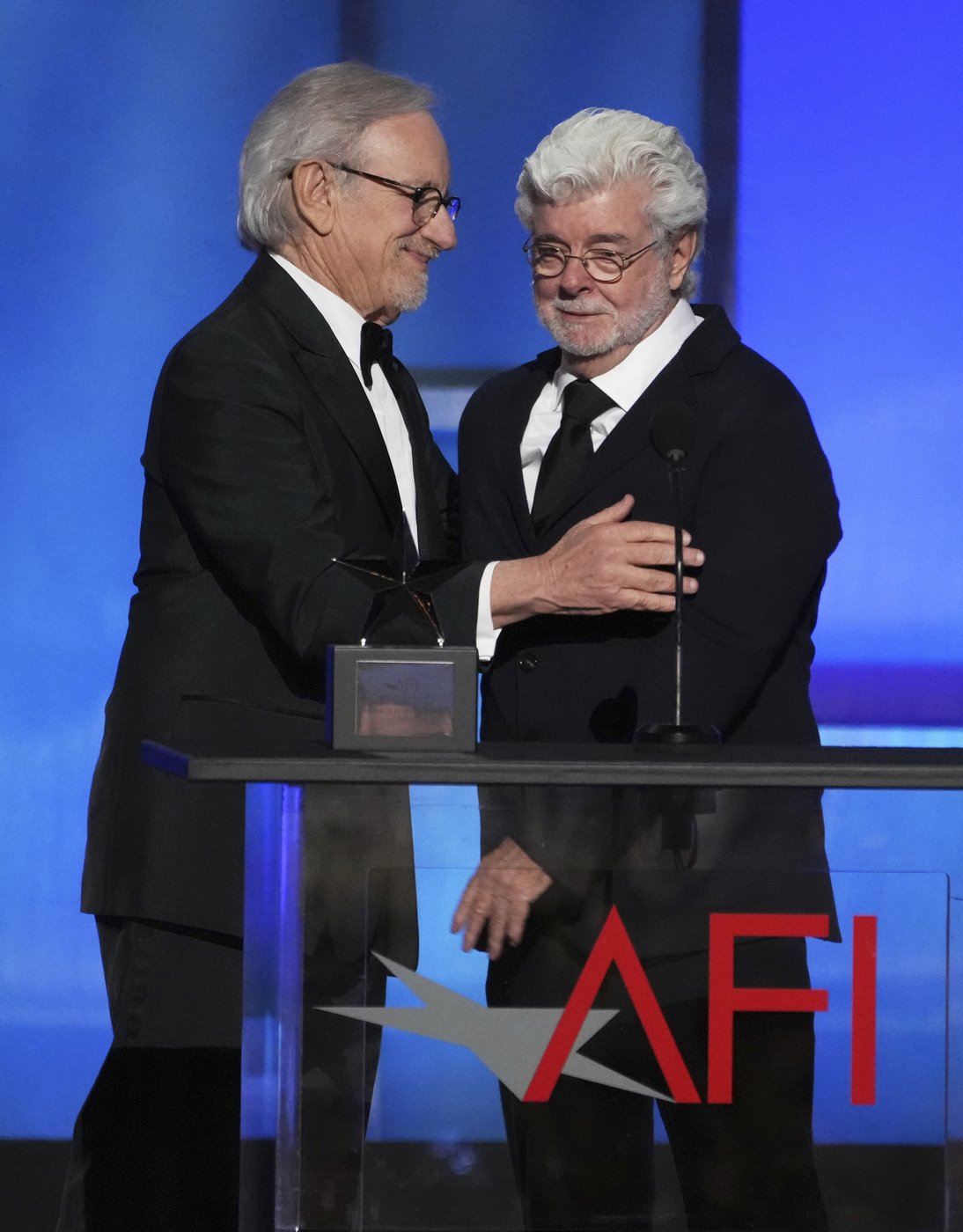 Francis Ford Coppola accepts AFI Life Achievement Award with tributes from Spielberg, Lucas and more | iNFOnews.ca Francis Ford Coppola accepts AFI Life Achievement Award with tributes from Spielberg, Lucas and more | iNFOnews.ca