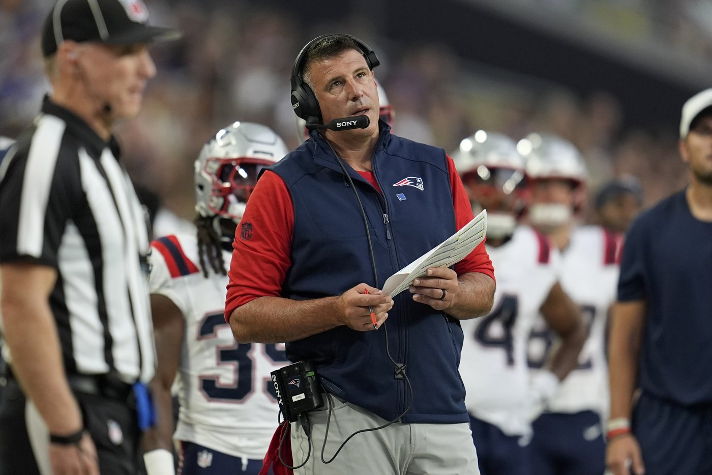 New Patriots coach Mike Vrabel aims to turn team around after back-to-back 4-13 seasons | iNFOnews.ca New Patriots coach Mike Vrabel aims to turn team around after back-to-back 4-13 seasons | iNFOnews.ca