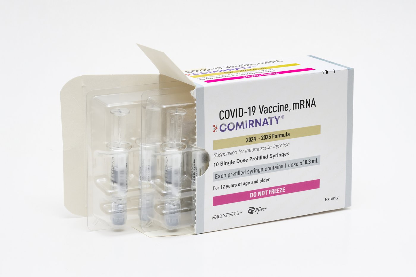 Health Canada approves Pfizer-BioNTech's updated COVID-19 vaccine | iNFOnews.ca