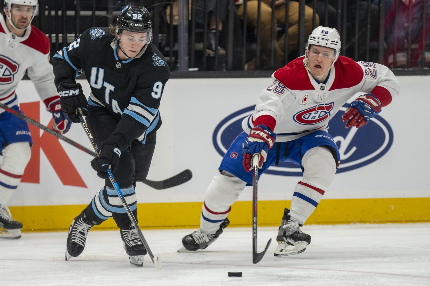 Dach scores twice as surging Canadiens beat Utah 5-3 | iNFOnews.ca