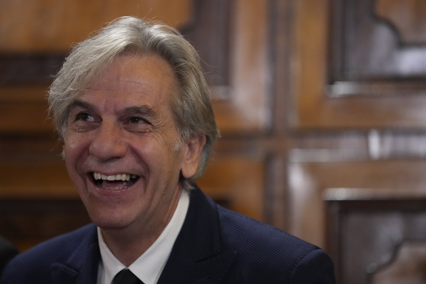 Restorers complete work on the canopy covering St. Peter's main altar ahead of the 2025 Jubilee | iNFOnews.ca