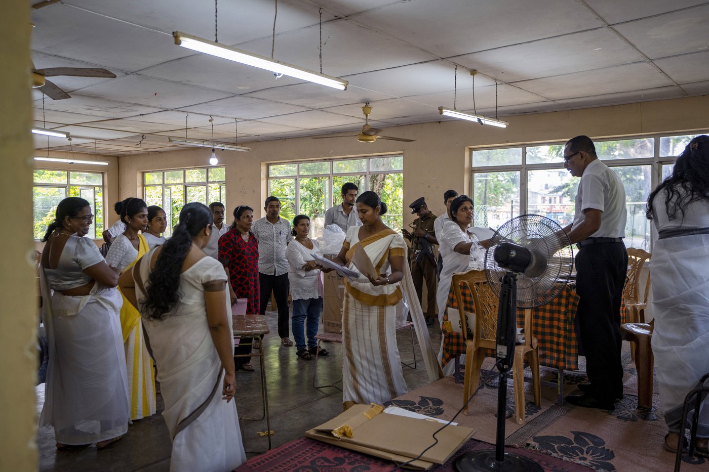 Marxist-leaning Dissanayake leads early official vote count in Sri Lanka's presidential election | iNFOnews.ca Marxist-leaning Dissanayake leads early official vote count in Sri Lanka's presidential election | iNFOnews.ca