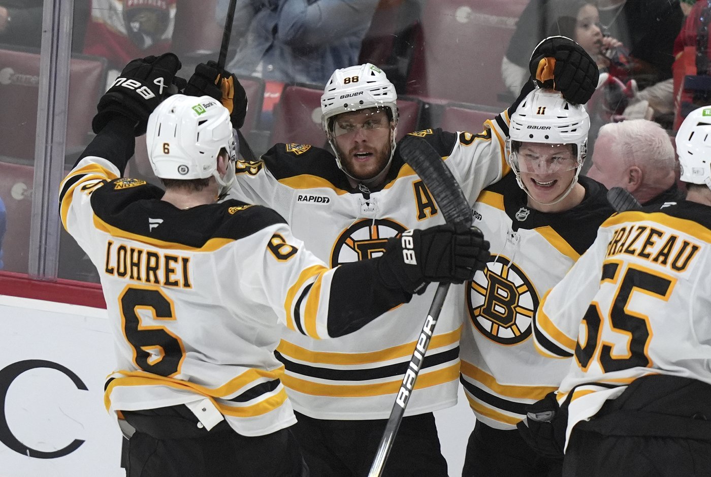 Pastrnak's goal in OT lifts Bruins over Panthers 4-3 and snaps Boston's 6-game losing streak | iNFOnews.ca