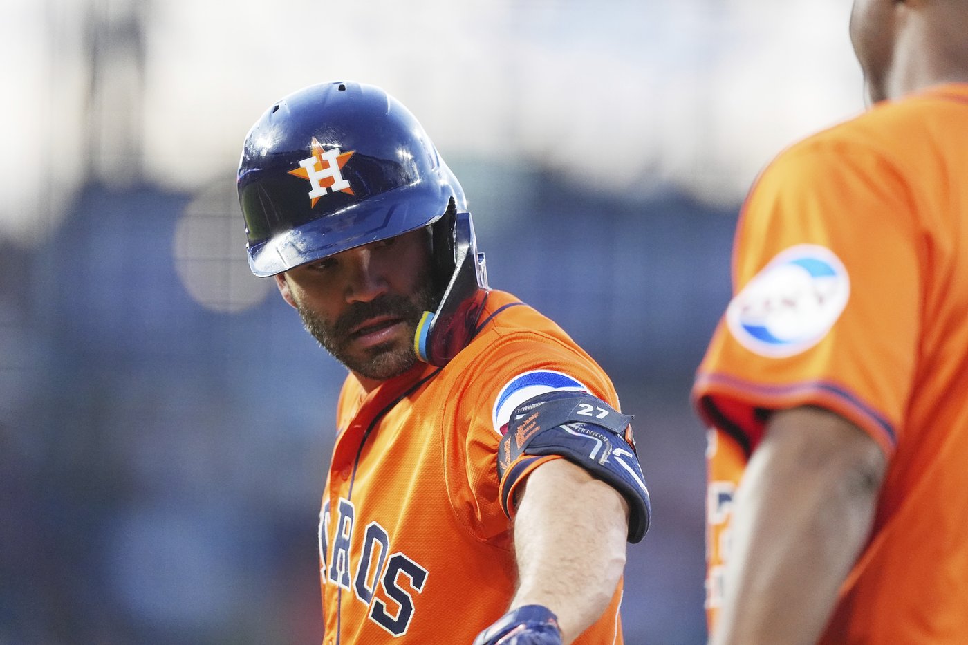 Jose Altuve passes Hall of Famer Jeff Bagwell for 2nd place on Astros career hits list | iNFOnews.ca