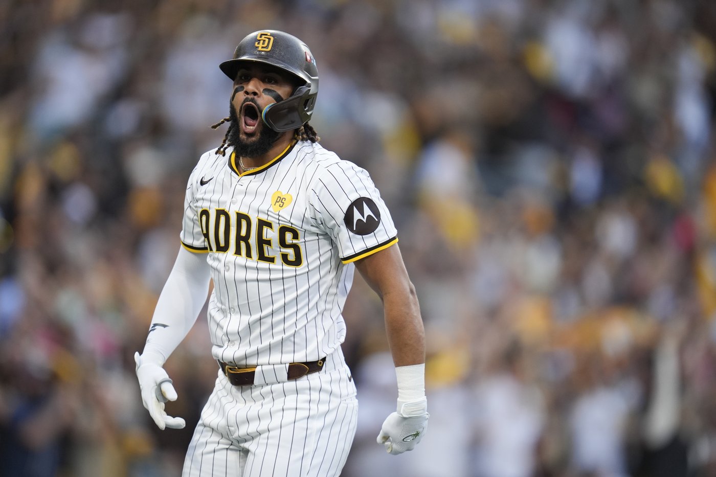 Tatis hits 2-run homer, King strikes out 12 as the Padres beat the Braves 4-0 in playoff opener | iNFOnews.ca