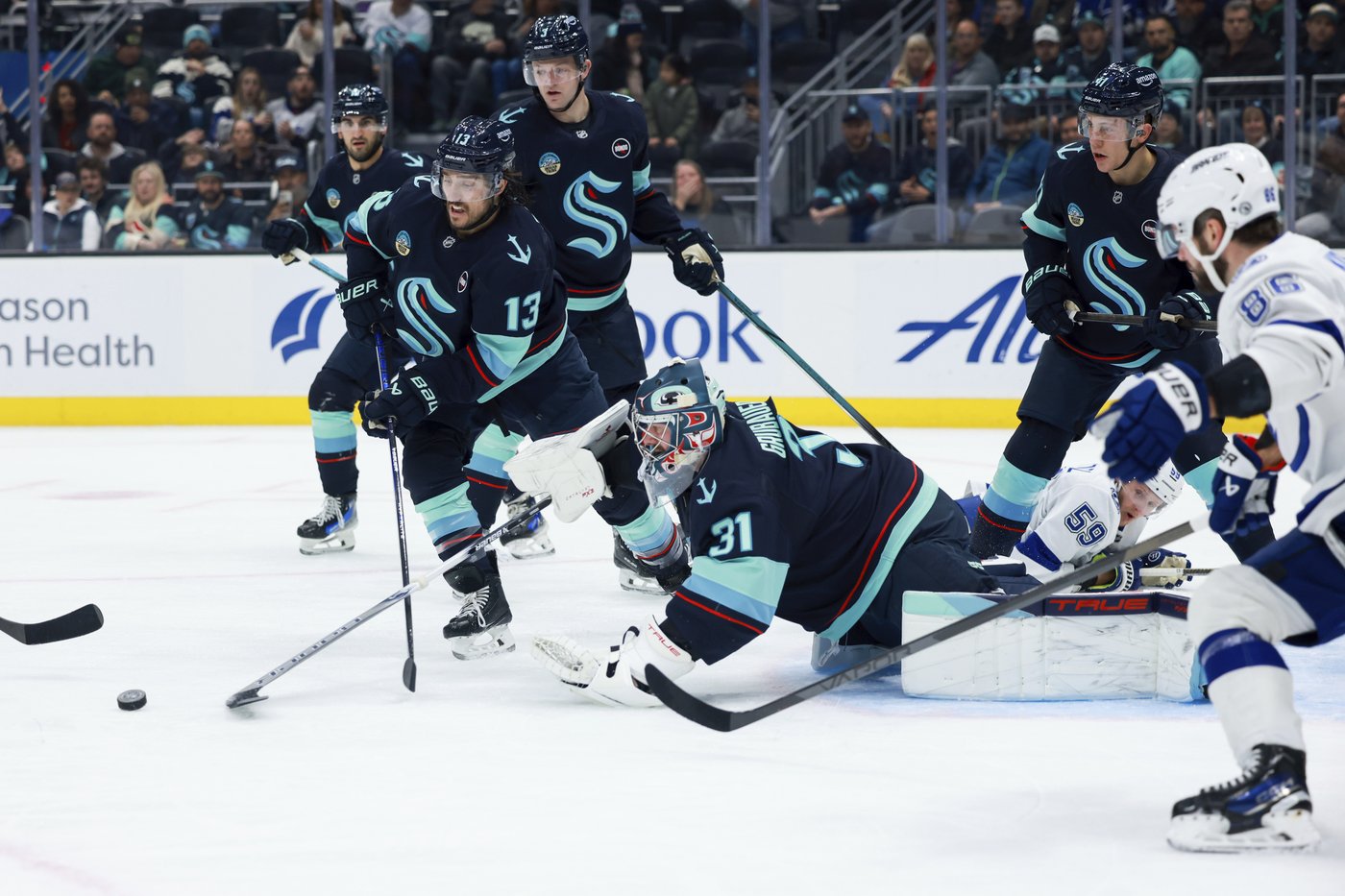 Hagel scores 2, Guentzel has goal and assist as Lightning beat Kraken 5-1 | iNFOnews.ca Hagel scores 2, Guentzel has goal and assist as Lightning beat Kraken 5-1 | iNFOnews.ca