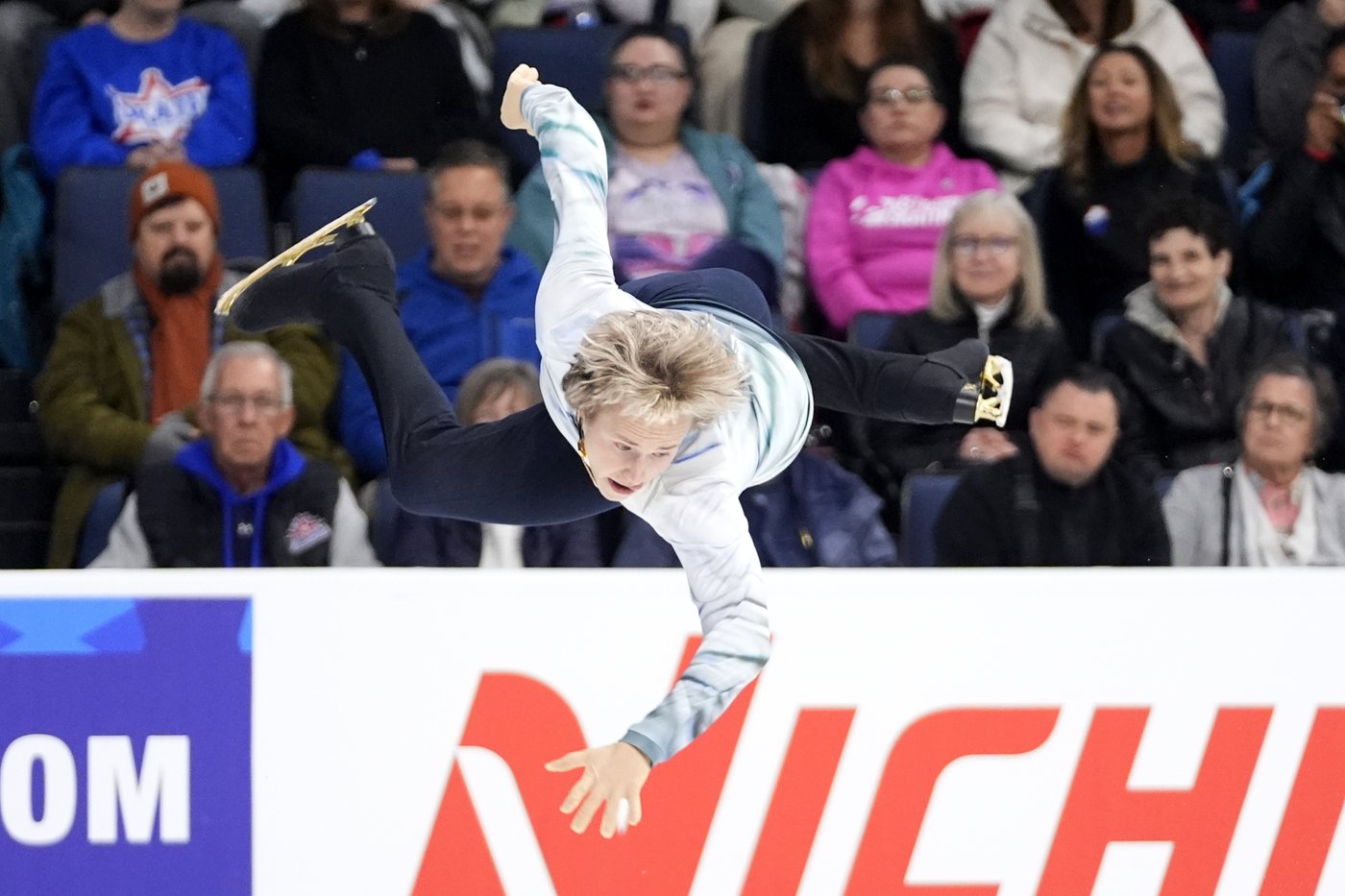 Ilia Malinin lands 4 quads - and a backflip - to win his third straight Skate America title | iNFOnews.ca Ilia Malinin lands 4 quads - and a backflip - to win his third straight Skate America title | iNFOnews.ca