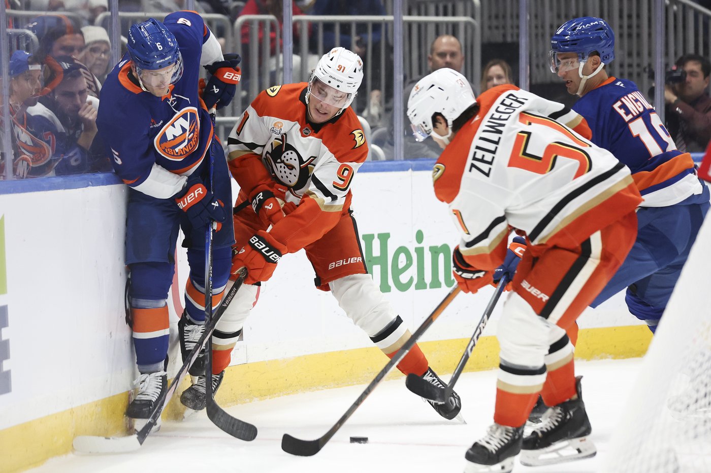 Carlsson, Terry score power-play goals and Dostal stops 41 as Ducks top Islanders 3-1 | iNFOnews.ca Carlsson, Terry score power-play goals and Dostal stops 41 as Ducks top Islanders 3-1 | iNFOnews.ca