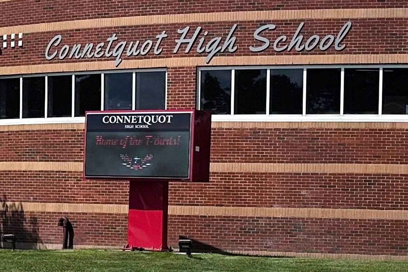 School changing ‘Thunderbirds’ to ‘T-Birds’ to comply with NY ban on Native American team names | iNFOnews.ca School changing ‘Thunderbirds’ to ‘T-Birds’ to comply with NY ban on Native American team names | iNFOnews.ca