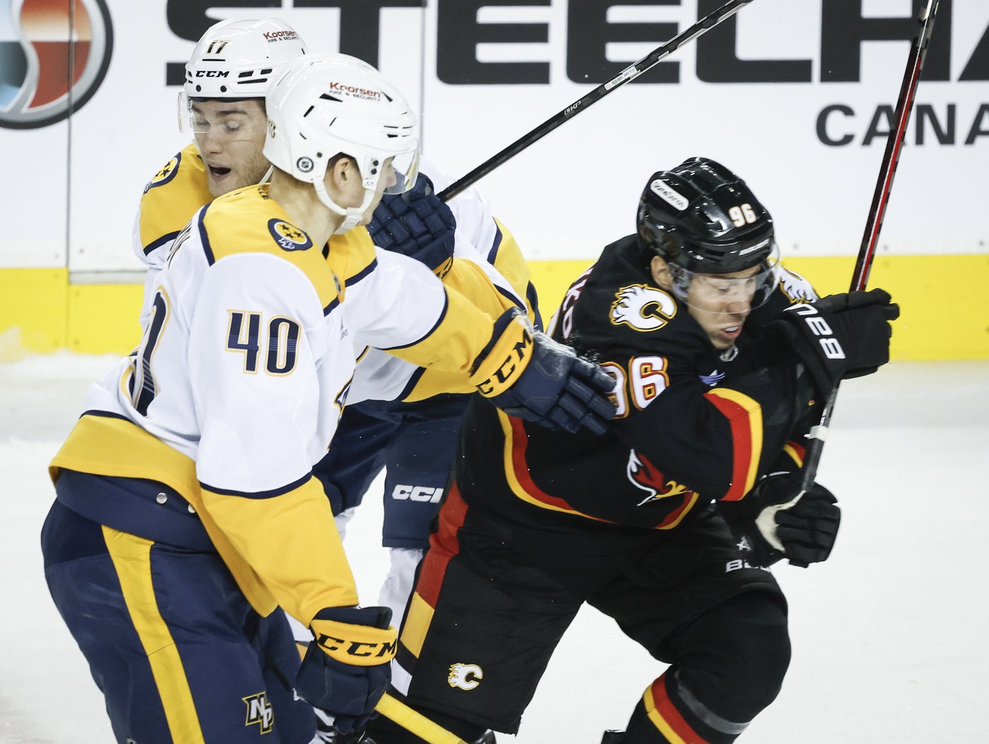 Kuzmenko's costly penalties overshadow return to Flames' lineup | iNFOnews.ca