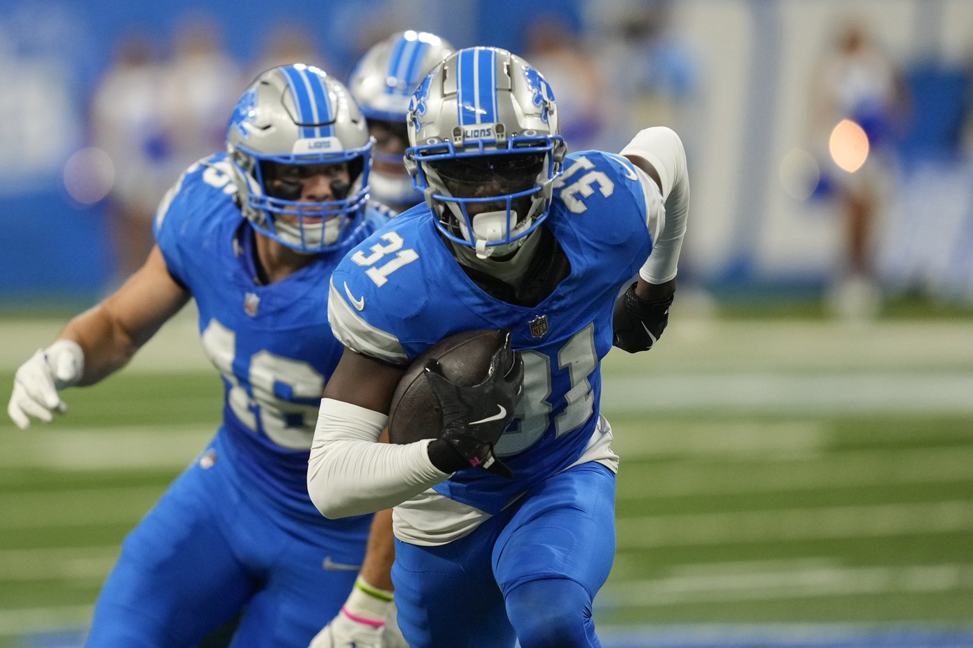 Jared Goff throws for 3 TDs and Lions win 5th straight, dominating Titans 52-14 | iNFOnews.ca Jared Goff throws for 3 TDs and Lions win 5th straight, dominating Titans 52-14 | iNFOnews.ca