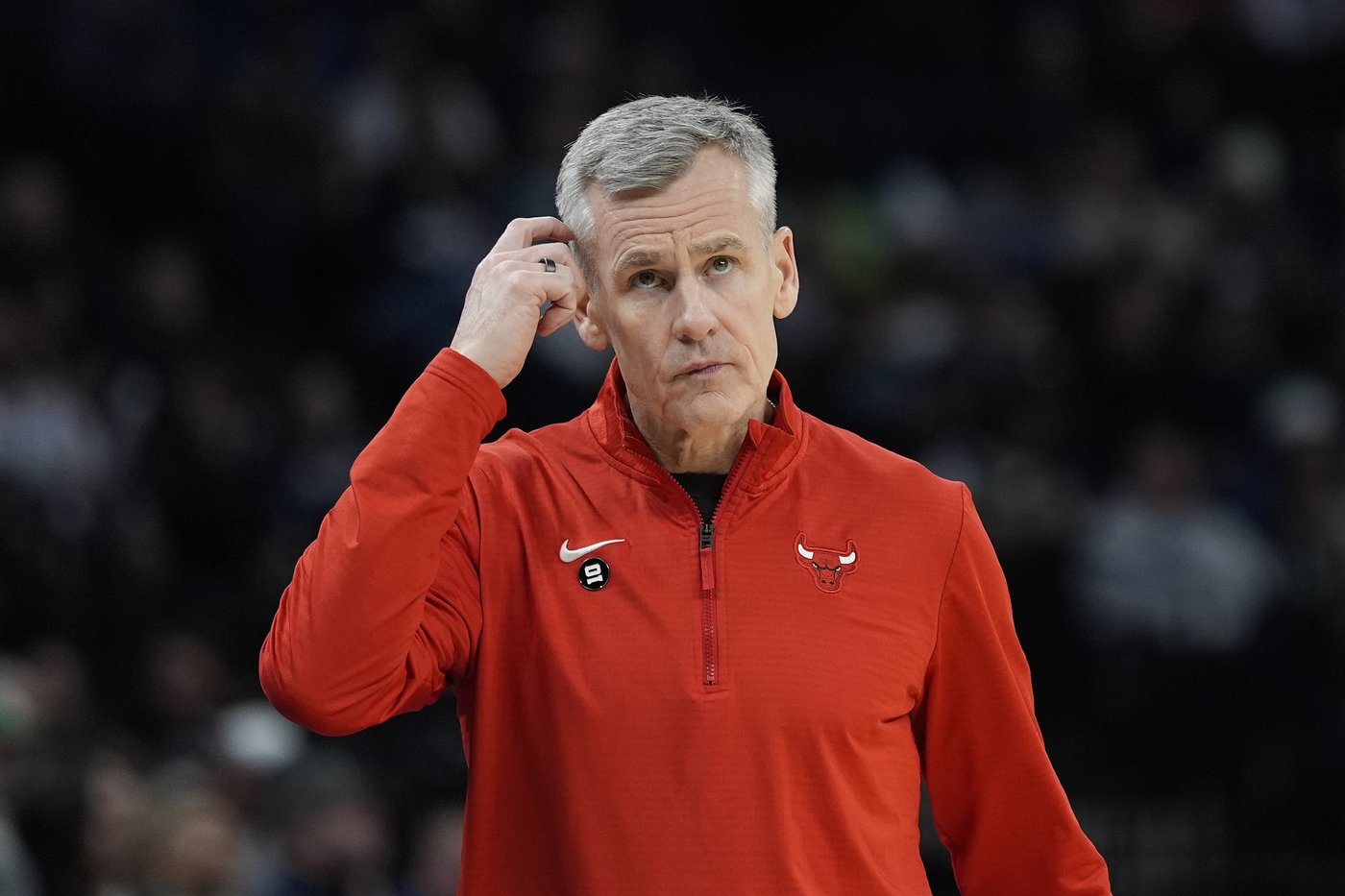 Edwards scores 49 to lead Wolves over short-handed Bulls 127-108 | iNFOnews.ca
