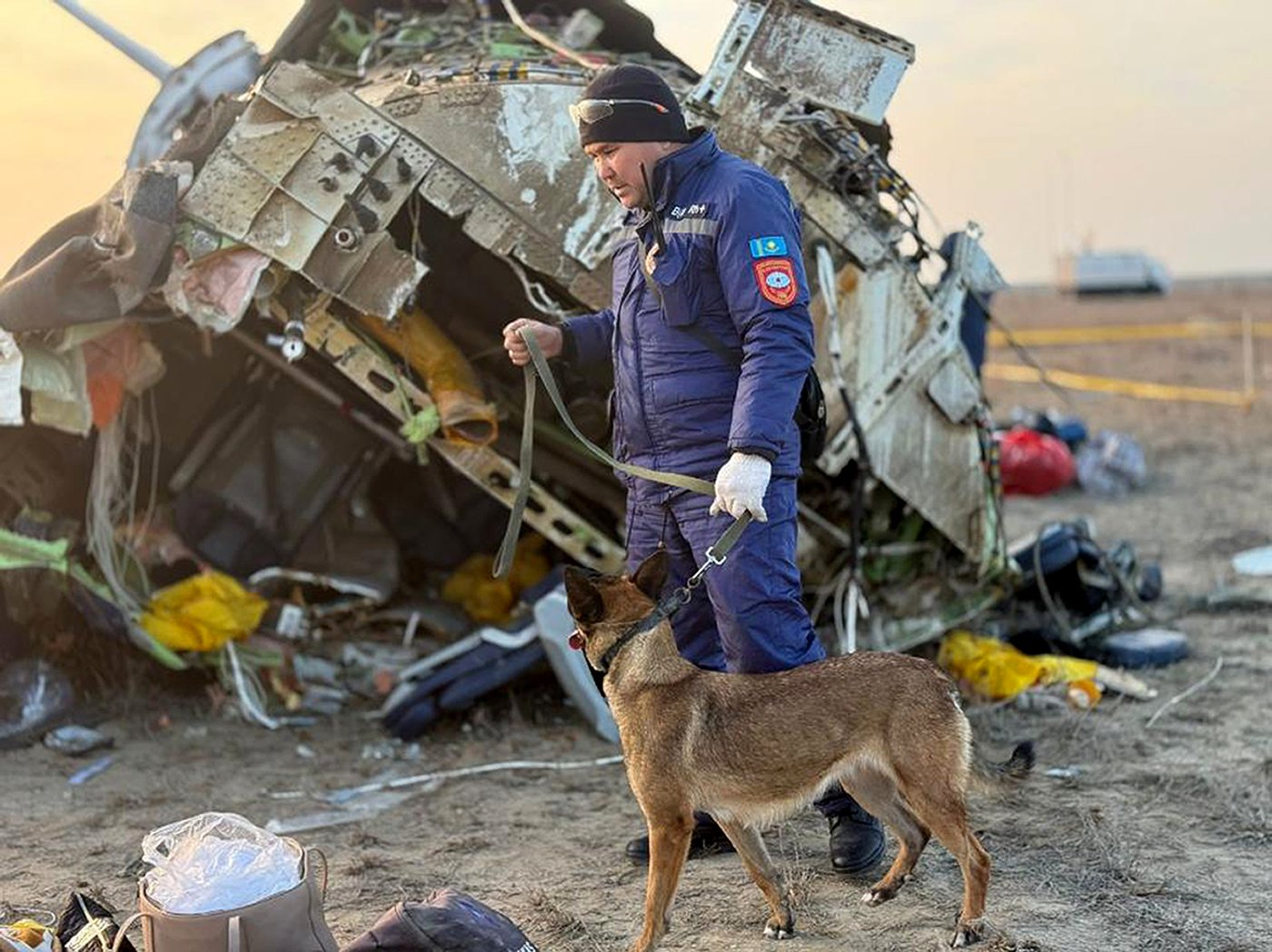 Azerbaijan observes day of mourning for air crash victims as speculation mount about its cause | iNFOnews.ca Azerbaijan observes day of mourning for air crash victims as speculation mount about its cause | iNFOnews.ca