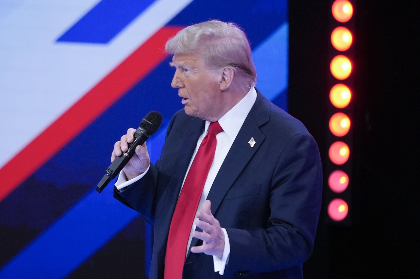 Trump compares jailed Capitol rioters to Japanese internment during World War II | iNFOnews.ca