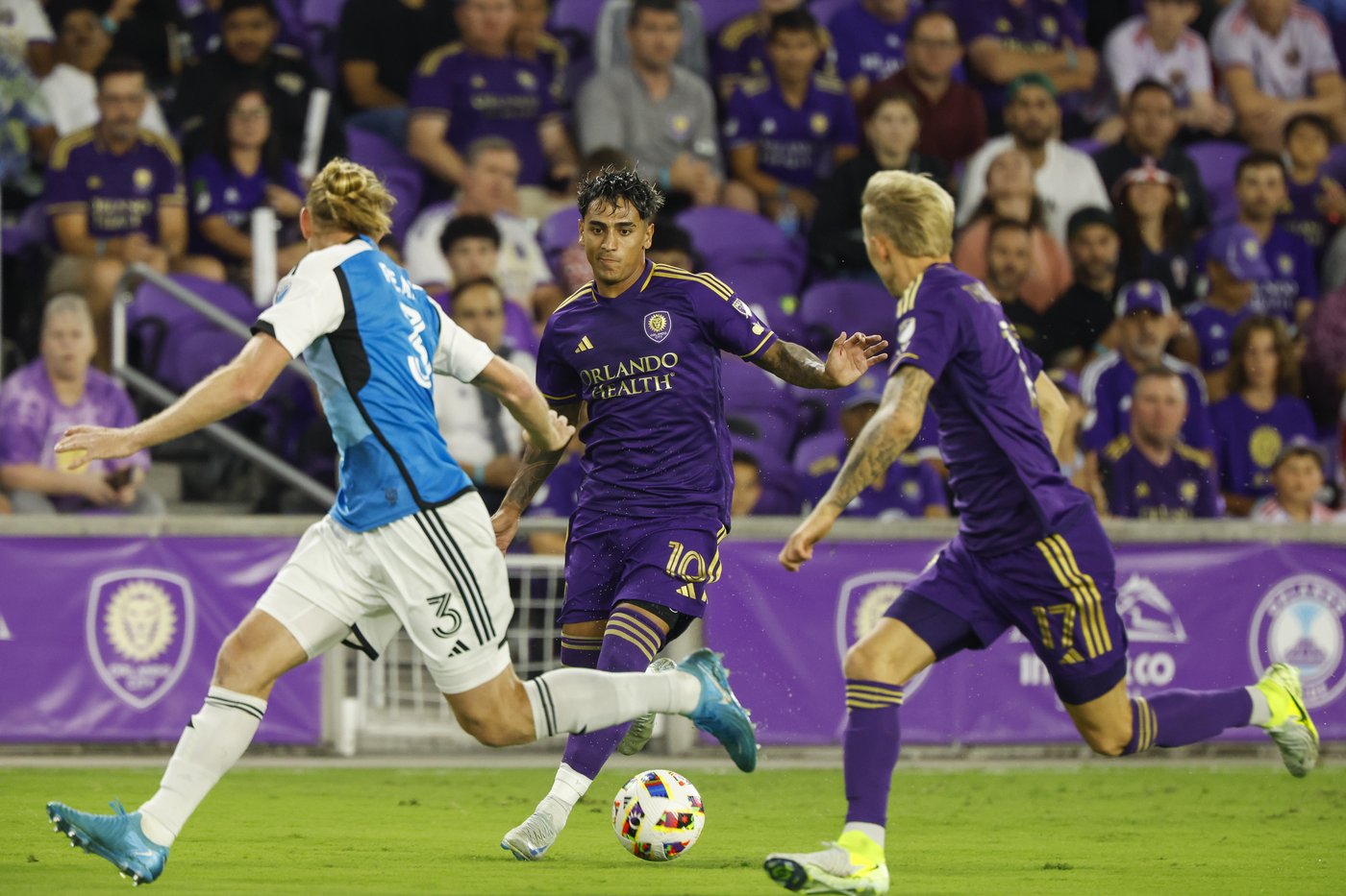 Facundo Torres, Martin Ojeda, Pedro Gallese lead Orlando City past Charlotte 2-0 in playoff opener | iNFOnews.ca