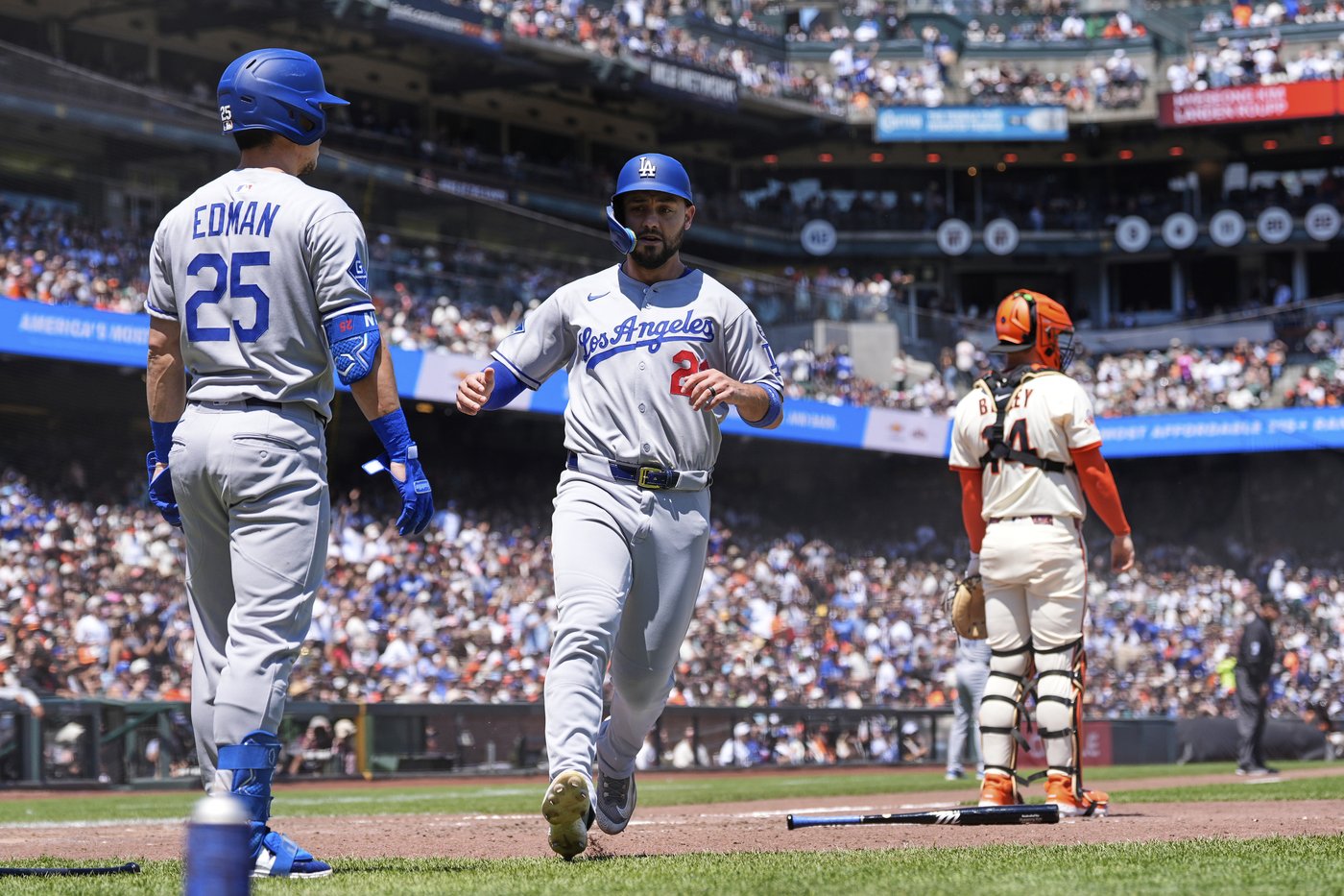 Ohtani, Conforto shine as Dodgers beat Giants 2-1 to end 7-game skid | iNFOnews.ca