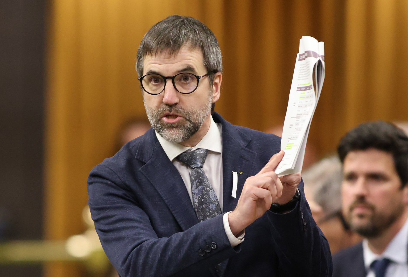 Canada says it wants to slash its emissions in half by 2035. Will that be enough? | iNFOnews.ca