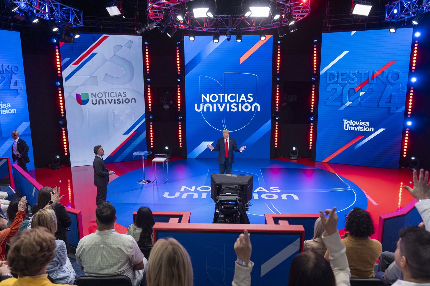 PHOTO COLLECTION: Election 2024 Campaign for President, October 16 | iNFOnews.ca