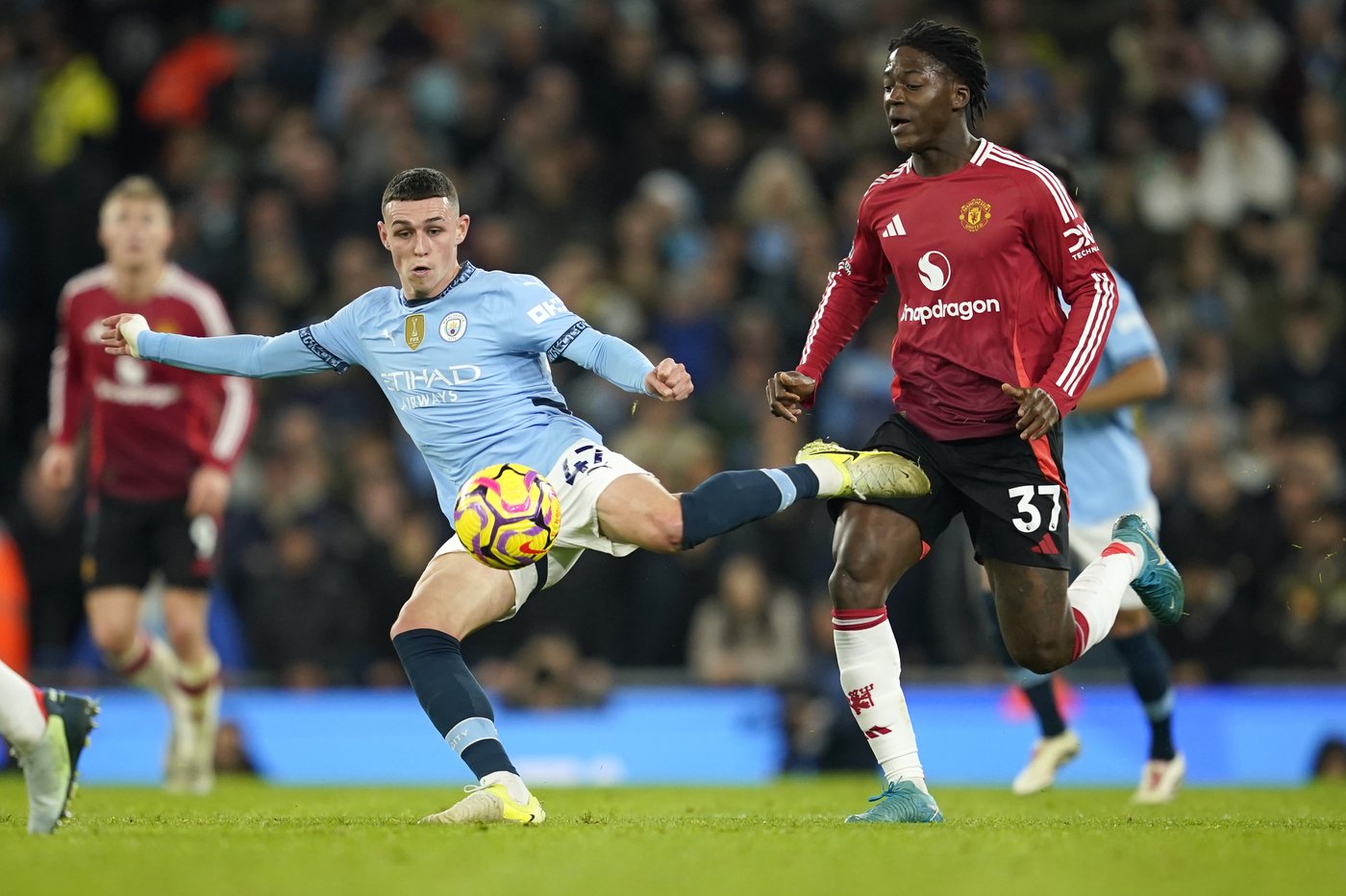 Man United secures stunning late 2-1 comeback win against Man City | iNFOnews.ca Man United secures stunning late 2-1 comeback win against Man City | iNFOnews.ca