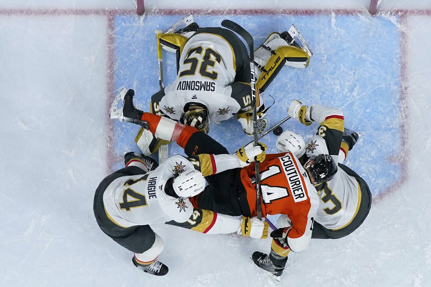 Eichel scores shootout winner as Golden Knights top Flyers 5-4 | iNFOnews.ca Eichel scores shootout winner as Golden Knights top Flyers 5-4 | iNFOnews.ca